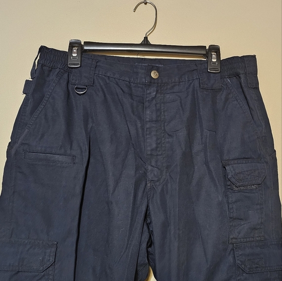 511 Tactical Series Men's Pants Style 74273 Size 36 X 30 Navy Rip Stop Work 5.11 - Picture 2 of 12